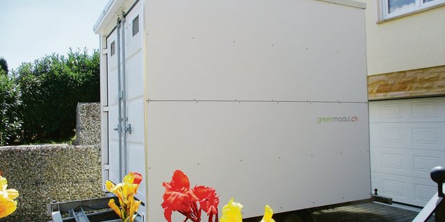 Im «Greenmodul»-Container können verschiedene Kulturen substratlos und mit wenig Wasser angebaut werden. (Bilder zVg)