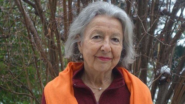 Marie Leu ist heute 85. Früher war sie Bäuerin, half auf dem Betrieb, kümmerte sich um die Familie und die Lernenden, engagierte sich politisch und in Verbänden.