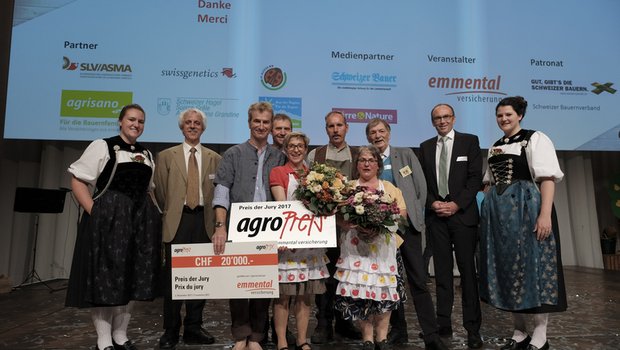 Die Gewinnerinen und Gewinner des Agropreises 2017. (Emmental Versicherung)
