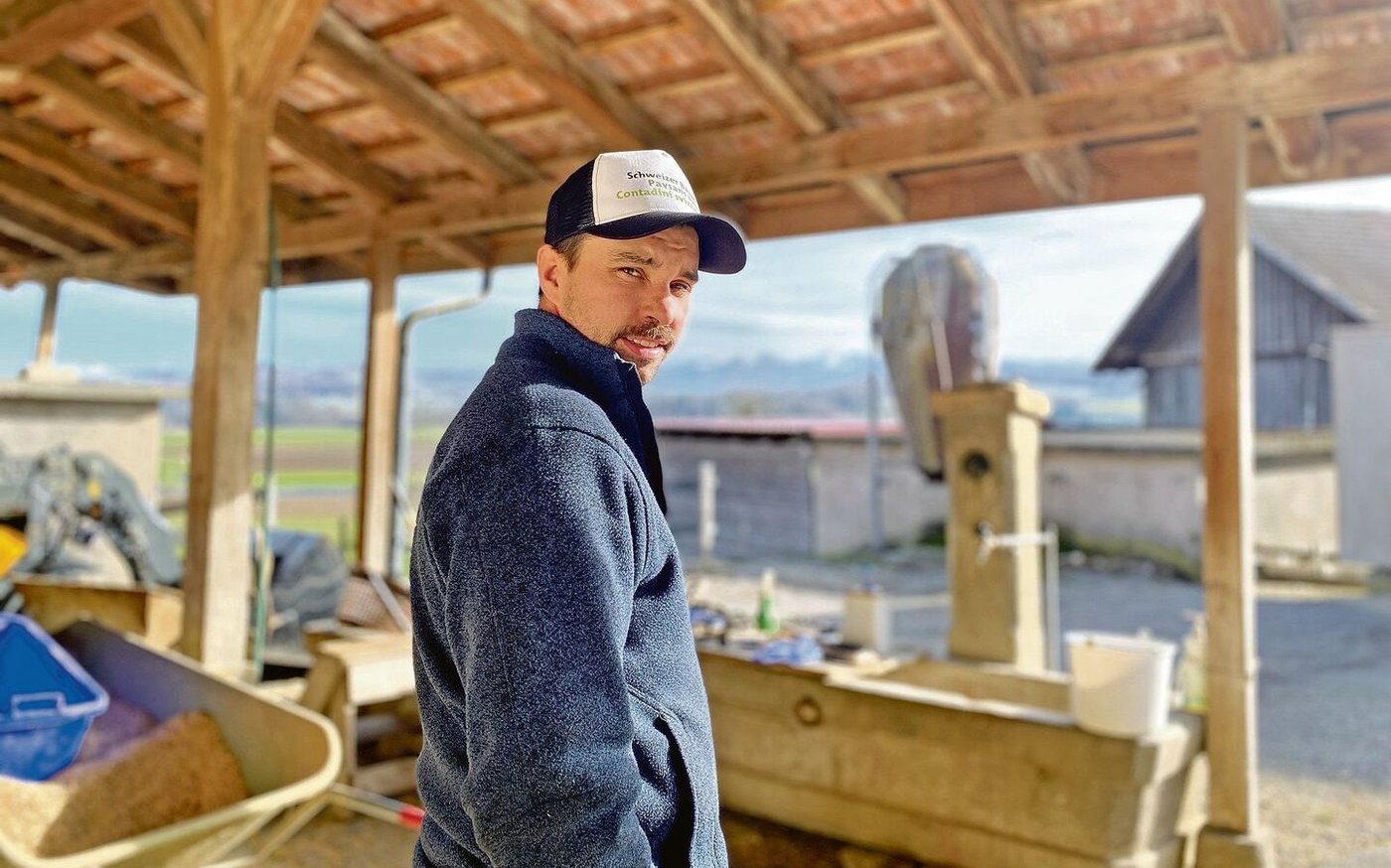 In der Weiterbildung zum Agrotechniker merkte Tobias Schneuwly im Rahmen eines Projekts, dass sich eine Poulethalle lohnen würde.