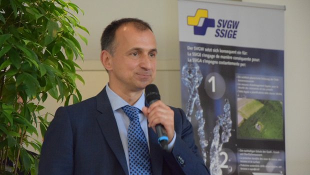 André Olschewski, Vizedirektor des SVGW, eröffnete den gestrigen nationalen Fachaustausch zum Thema "Trinkwasserschutz und Agrarpolitik 2022+". (Bild Katrin Erfurt)