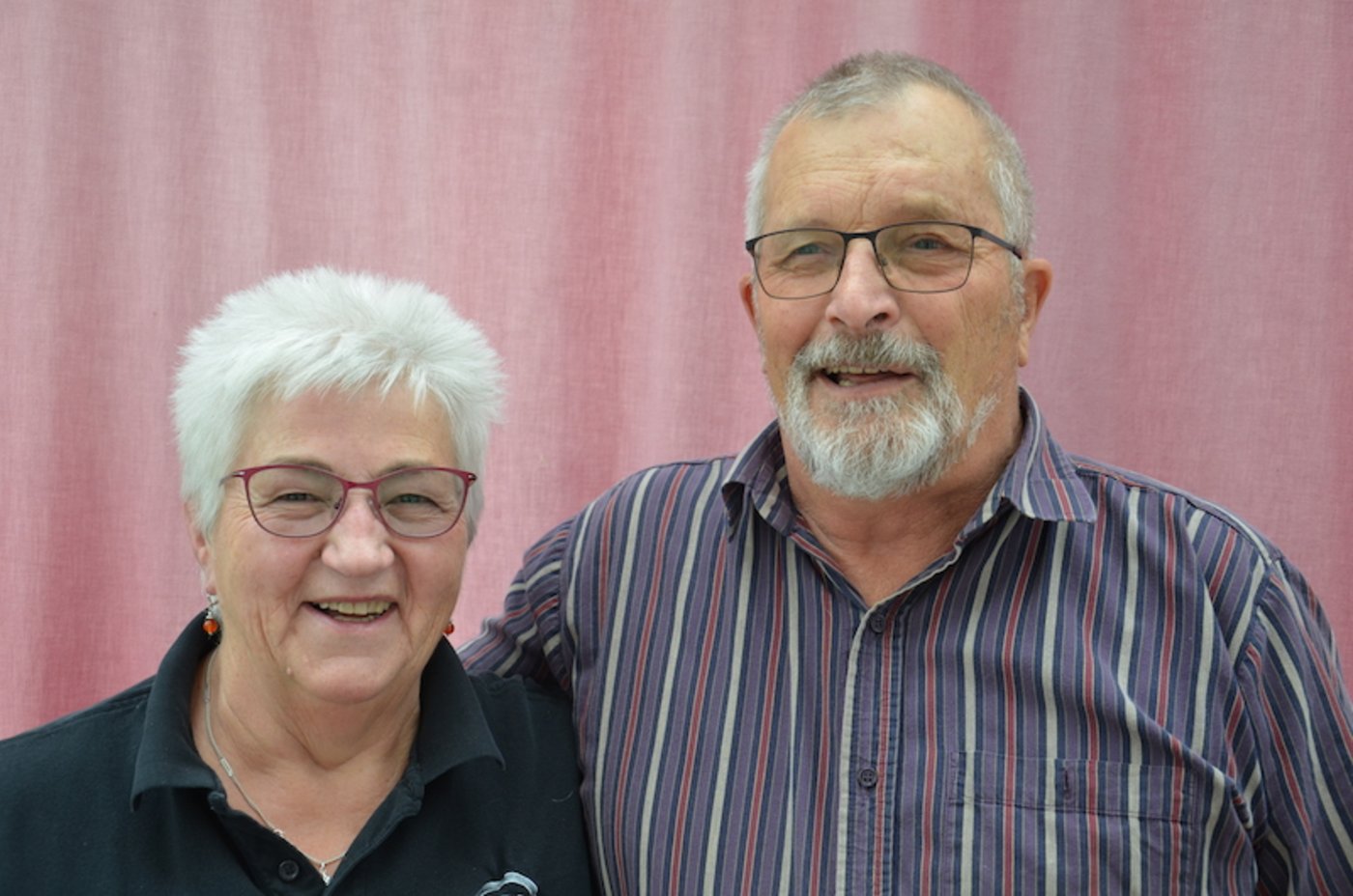 Margrith Vogelsanger und Robert Huber hüten ihre Grosskinder einen Tag pro Woche. (Bild Marianne Stamm)