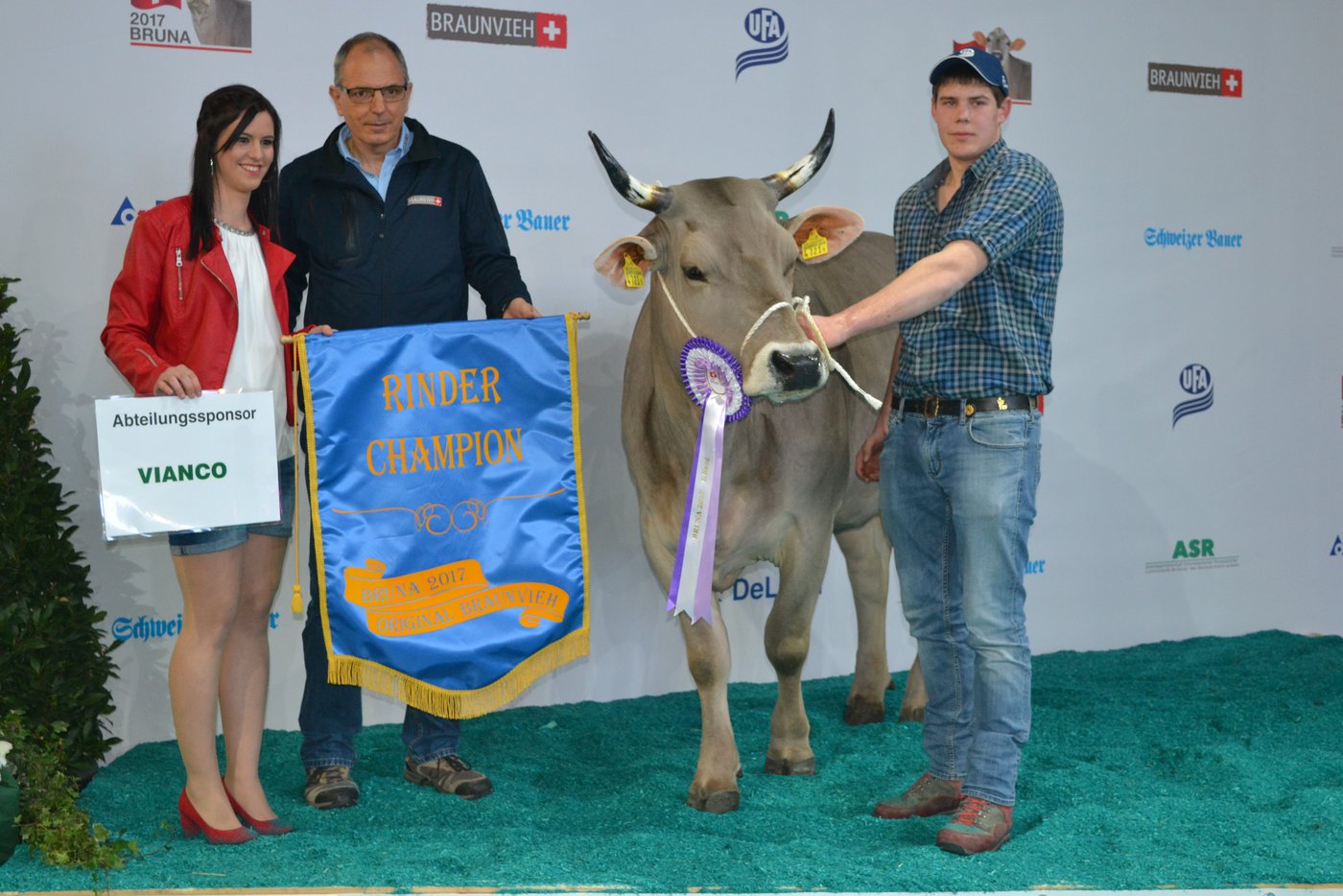 Champion bei den Original Braunviehrindern wurde William Karla von Manuel von Moos aus Flüeli Ranft.