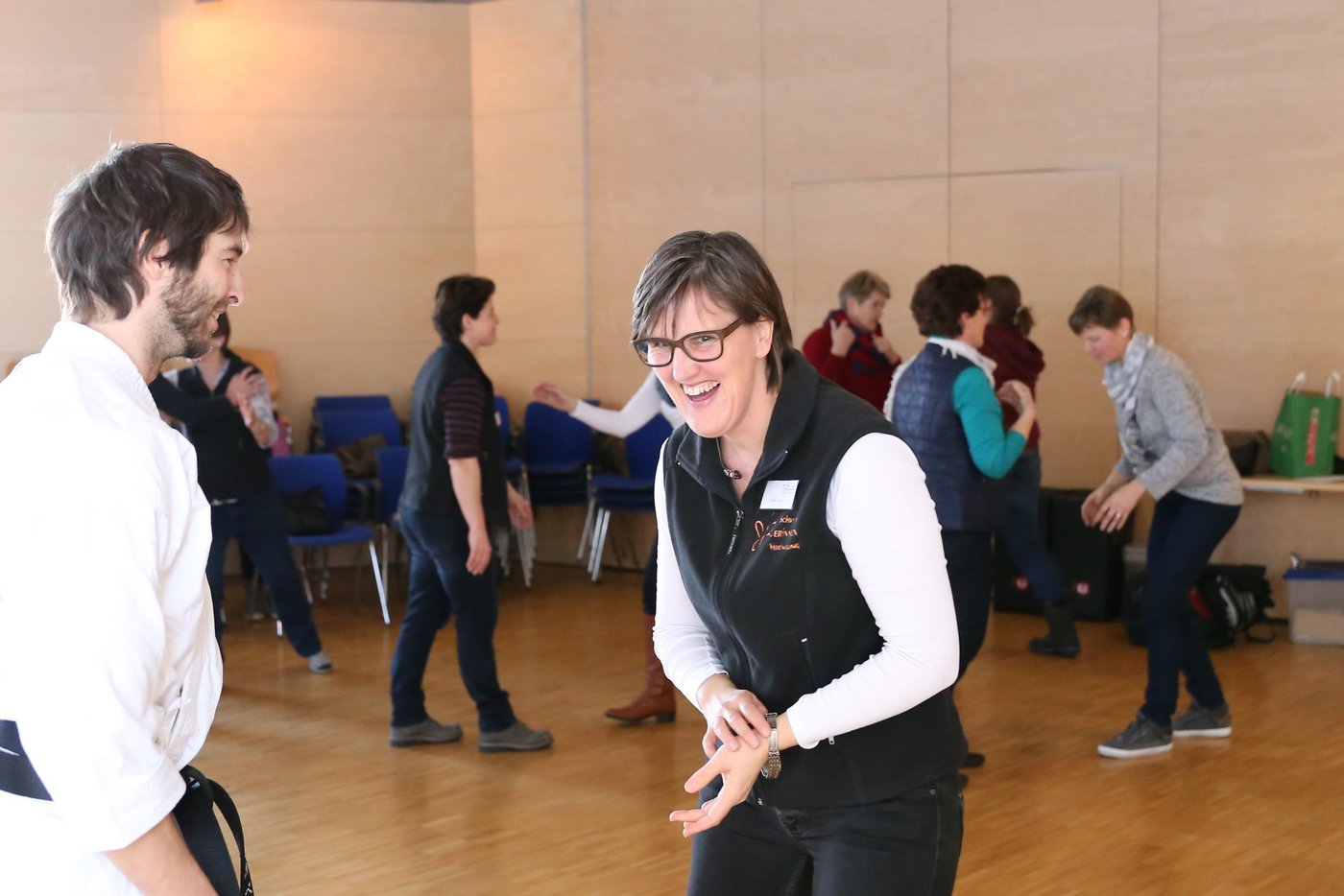 Auch der Humor kam beim Selbstverteidigungskurs der Schwyzer Bäuerinnen nicht zu kurz.