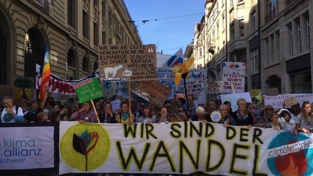 Die Berner Bauern vermissen konkrete Ansätze gegen den Klimawandel und nehmen die Sache nun selbst in die Hand– aber nicht alleine. (Bild jsc)