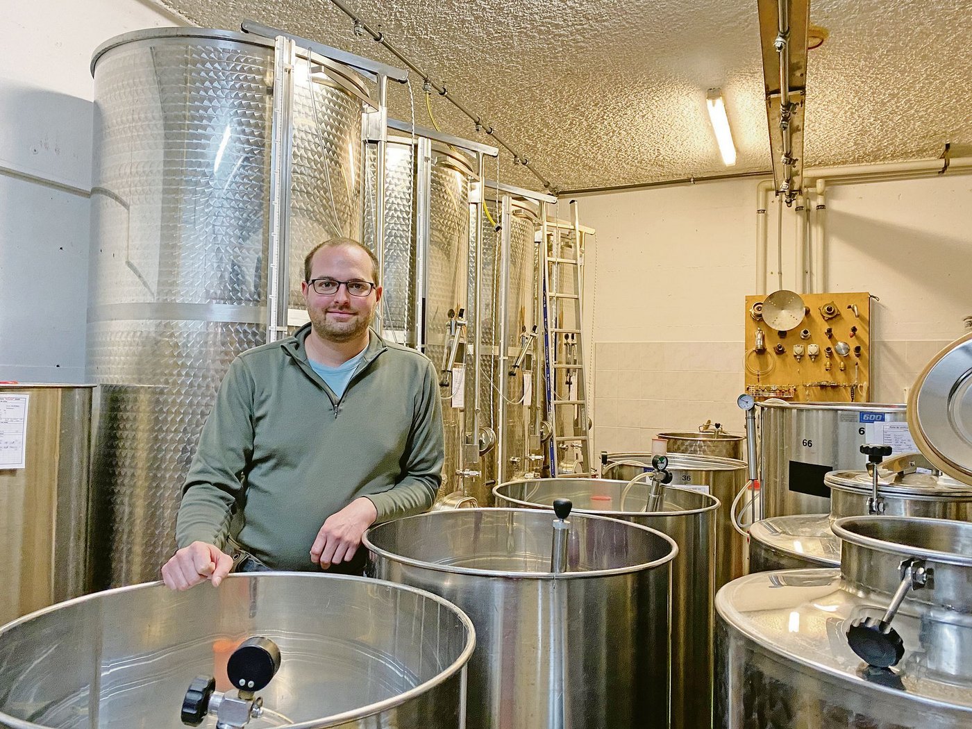 Der gelernte Schreiner hätte es schade gefunden, wenn der Familienbetrieb nach einer Generation schon geendet hätte. (Bilder Jeanne Woodtli)