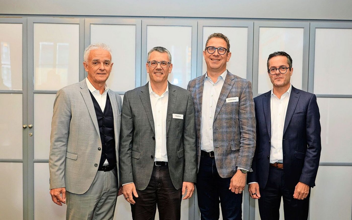 V.l.n.r: Thomas Helbling, Präsident DSM, mit den neu gewählten Vorstandmitgliedern Diego Bryner, Christian Oesch sowie dem Geschäftsführer Lorenz Hirt. 