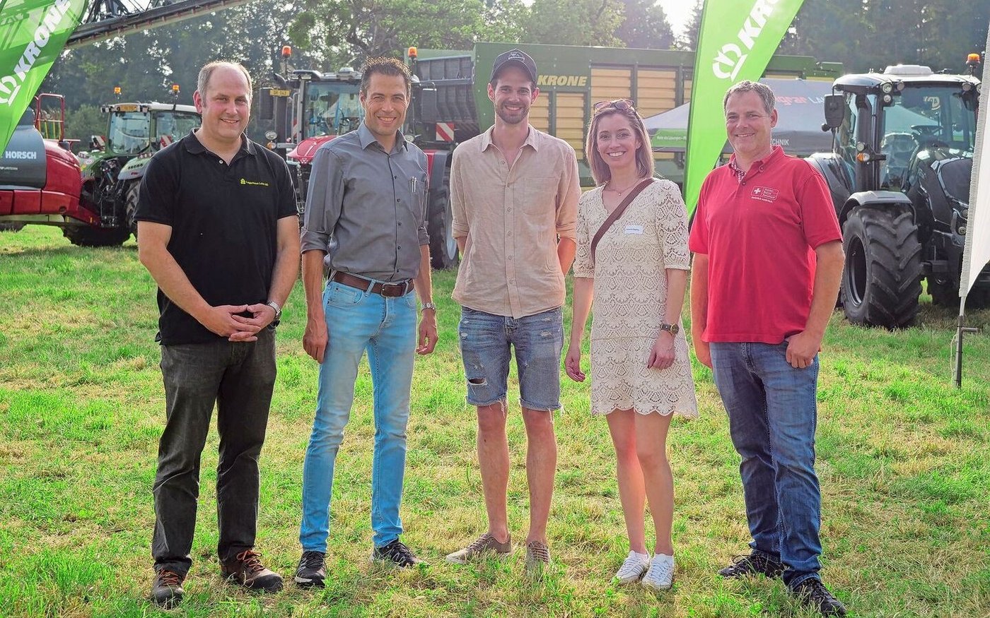 Agrarinfluencer Jörg Büchi (Mitte) mit Marco Humair, Matthias Anliker, Johanna Gapany, Marcel Bucher (v.l). 