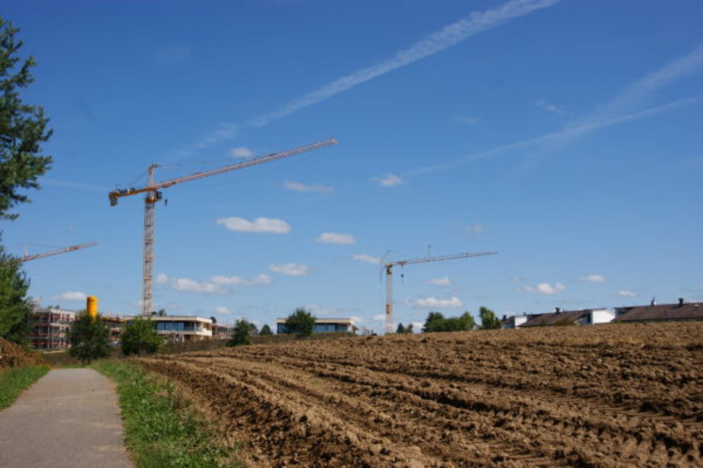 Die laufende Revision des Raumplanungsgesetztes solle die Zersiedelung stoppen, heisst es beim SBLV. (Bild zersiedelung-stoppen.ch)