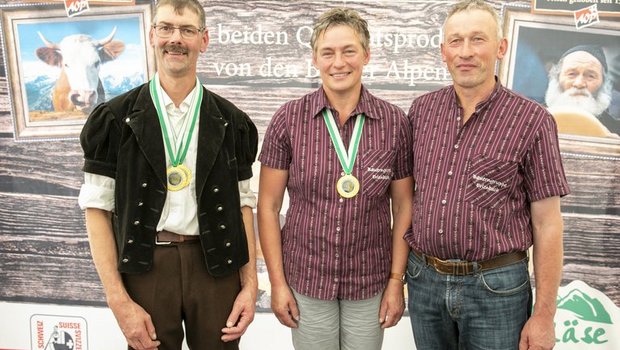 Die Kategorien-Sieger: Niklaus Burri und Annemarie und Andreas Brügger v.l. (Bild casalp)