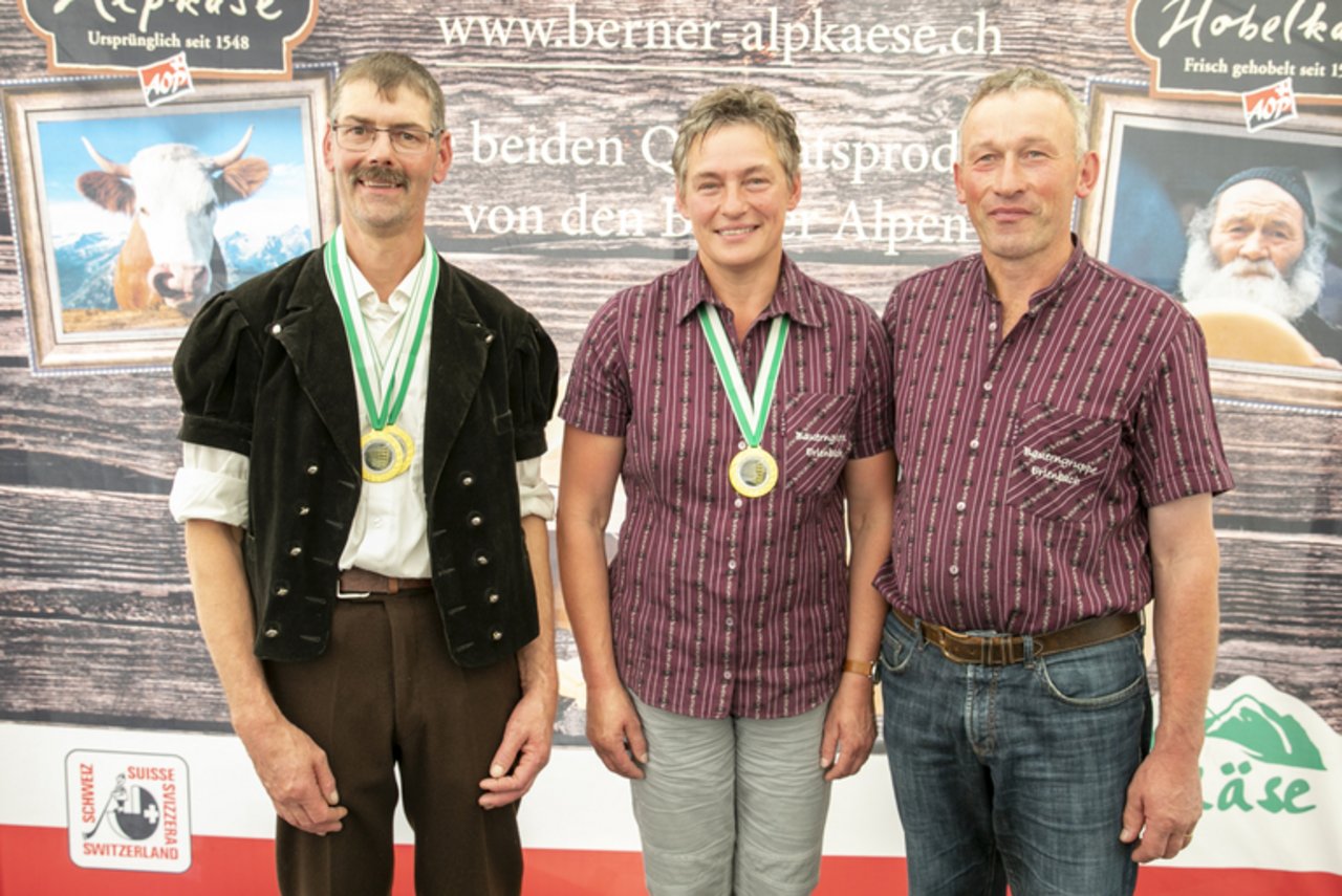Die Kategorien-Sieger: Niklaus Burri und Annemarie und Andreas Brügger v.l. (Bild casalp)