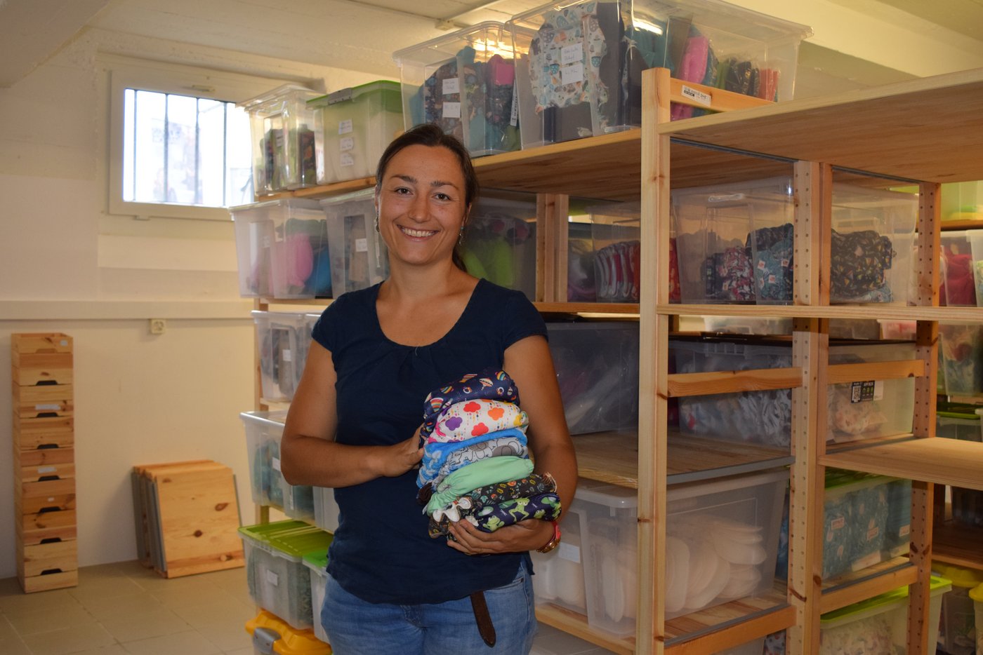 Rosemarie Dütschler in ihrem Lager in Amriswil.