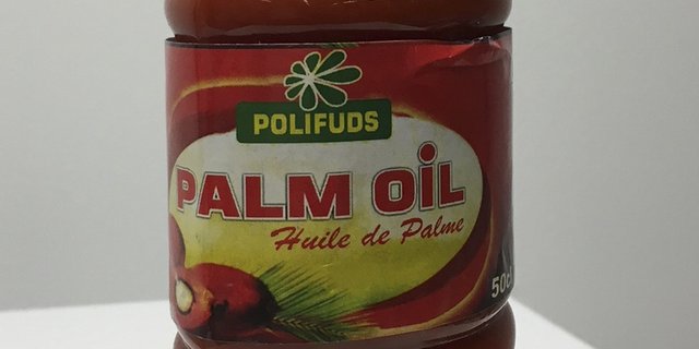 Vom Konsum dieses Palmöls rät das BLV ab. Es enthält den gesundheitsgefährdenden Farbstof Sudanrot. (Bild BLV)
