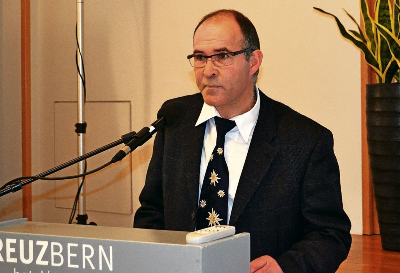 Präsident Samuel Keiser an der Delegiertenversammlung des Schweizerischen Verbands der Zuckerrübenpflanzer. (Bild: Anton Haas)