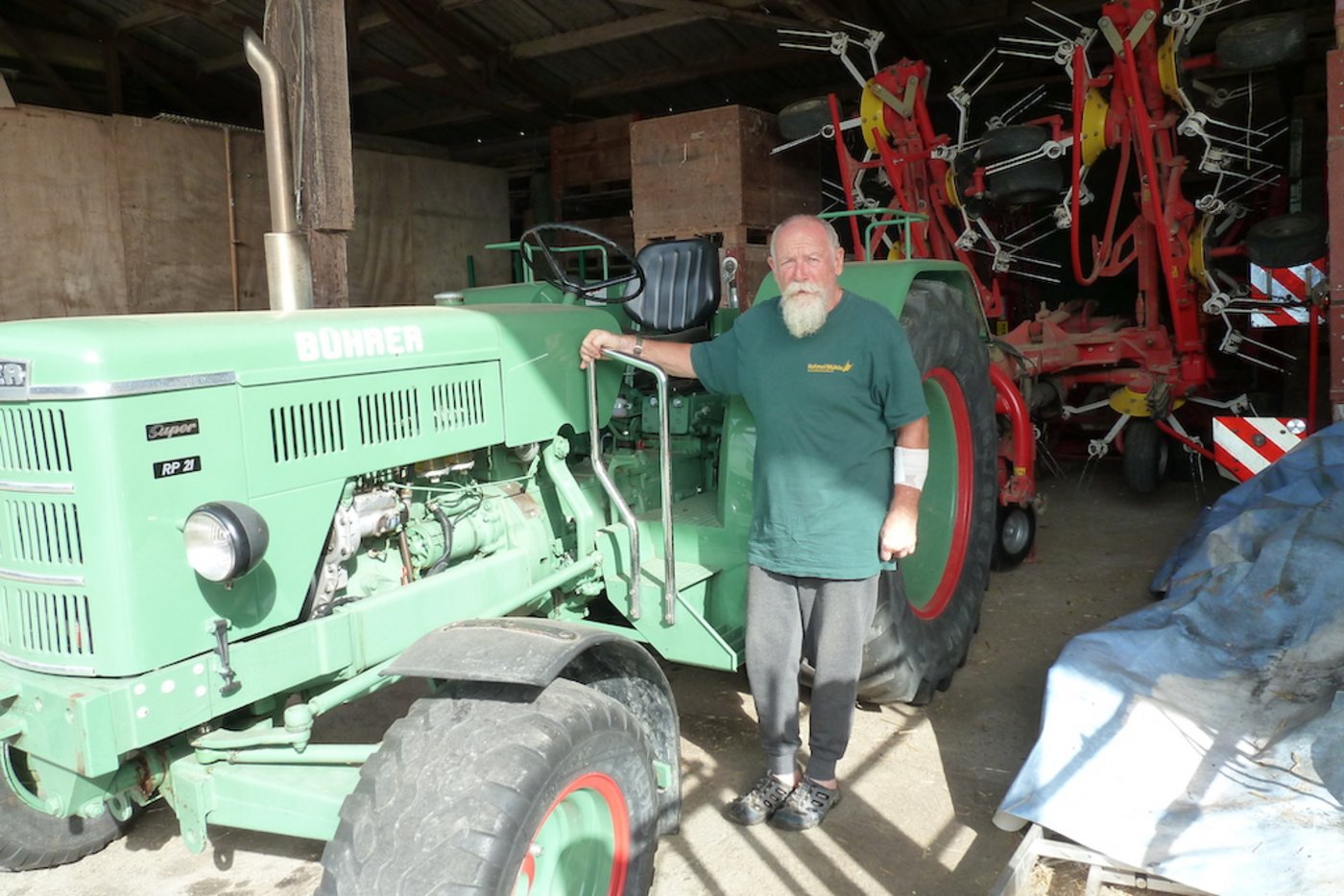Simon Kaufmanns Vater Josef hat mit der Zucht von Shorthorn in der Schweiz angefangen. Mit seinem Sohn teilt er nicht nur die Freude an der Viehzucht, sondern auch an Oldtimern. 