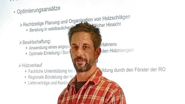 Betriebsförster Lukas Gerig plädierte für mehr Zusammenarbeit unter den Waldeigentümern. 