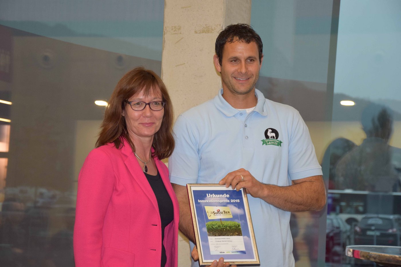 Christoph Bamert, Geschäftsführer von "Zentralschweizer Lamm", nahm den Preis für das Vermarktungsprojekt entgegen. 