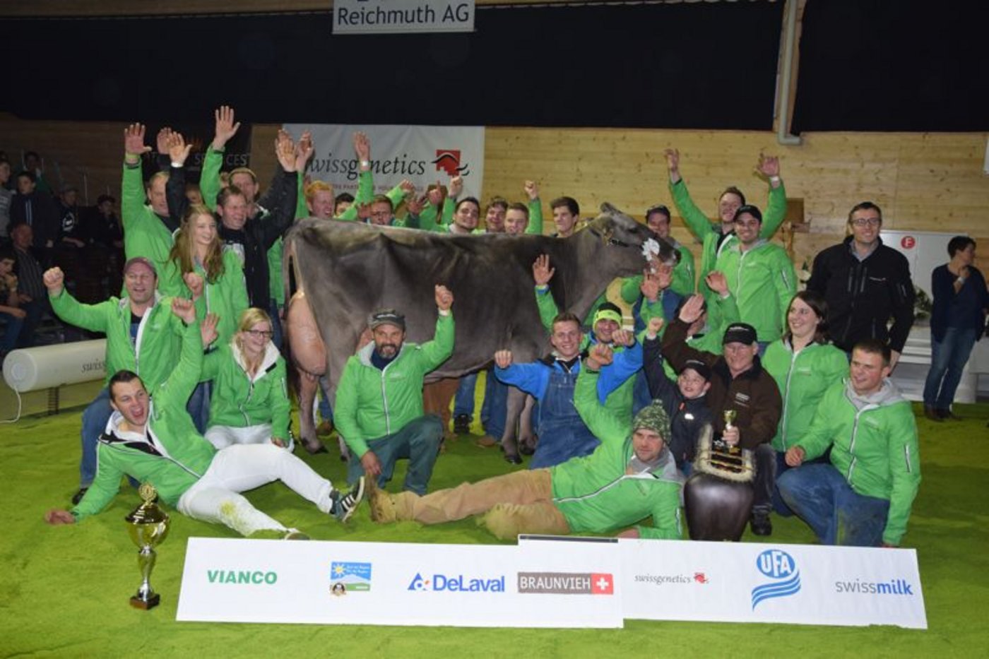 Die neuen Schweizermeister: Die Züchtergruppe Entlebuch. (Bilder Peter Fankhauser) 