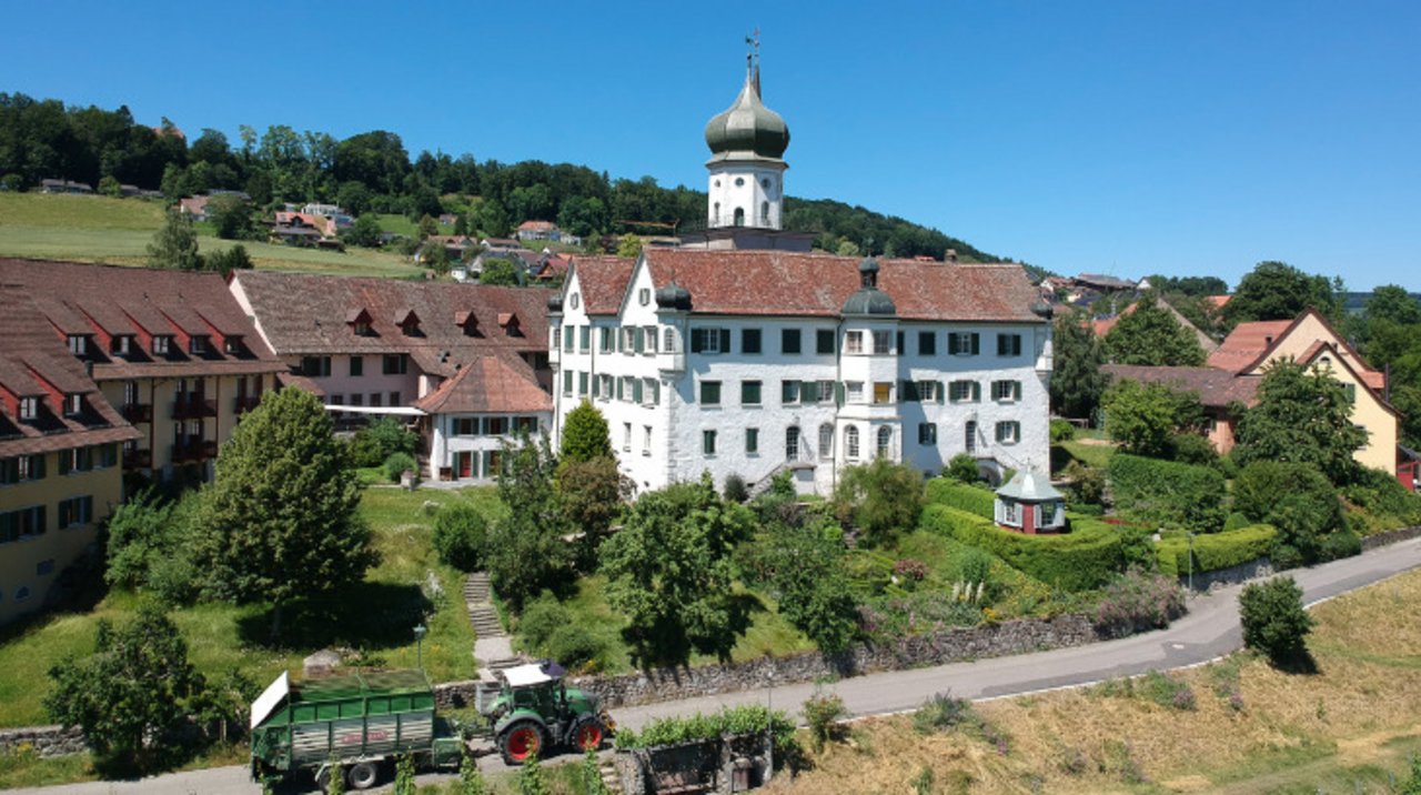 Schloss Herdern liegt in einem beliebten Naherholungsgebiet im Thurgauer Seebachtal. 