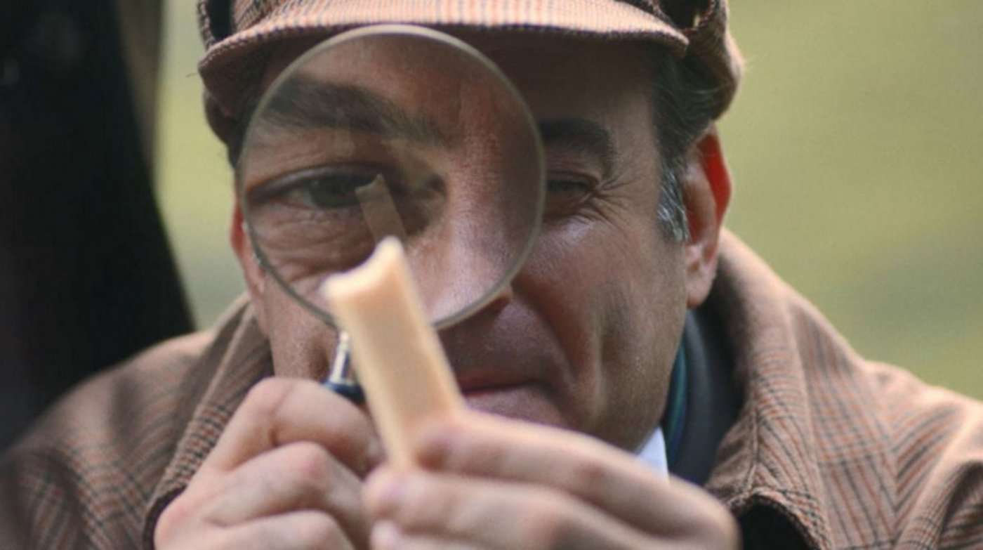 Im Gegensatz zu den versierten Käsern weiss Sherlock Holmes nach wie vor nicht, was das Geheimnis eines guten Appenzeller Käses ist. (Bild Switzerland Cheese Marketing)