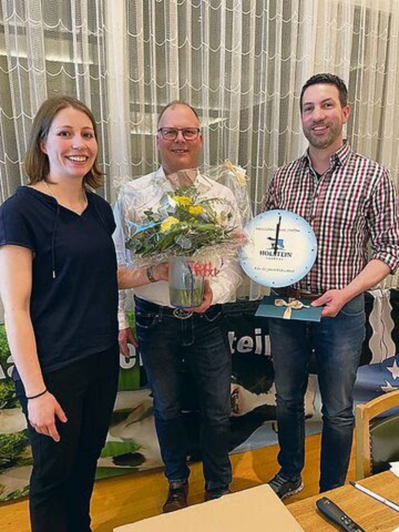 Die abtretende Geschäftsführerin Louisa Brunner, Ehrenmitglied Stefan Käser und Präsident Thomas Ender (v. l.)