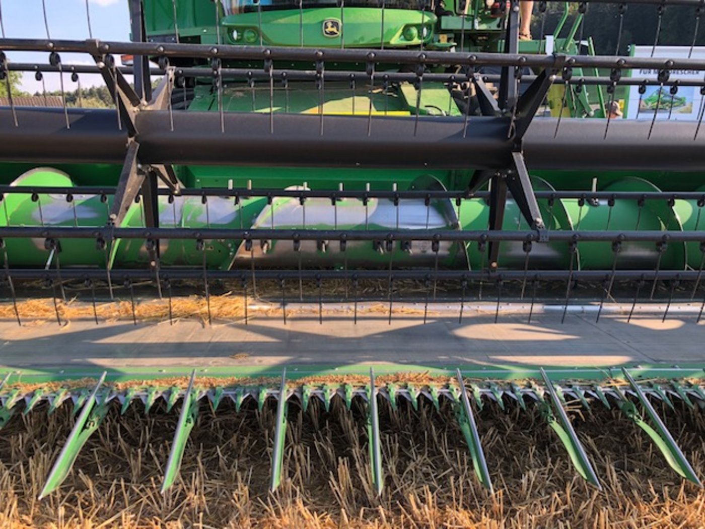 In nur 15 Minuten kann zwischen dem Universalkorb, Getreidekorb und Maiskorb gewechselt werden. (Bild Katrin Erfurt)