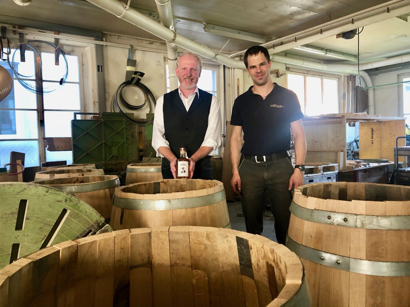 Für "The last Barrel" stellt Martin Thurnheer Fässer aus Wintereiche her: "Das Holz ist im Winter viel dichter, also weniger durchlässig."