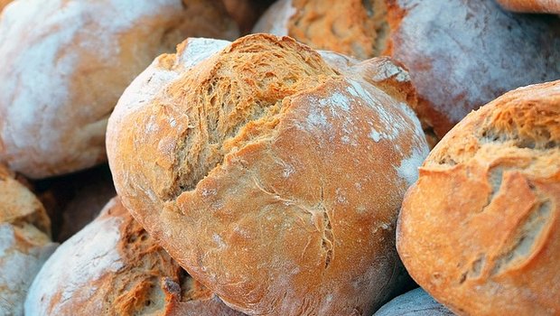 Haltbares Brot, Backwaren, Teige und Dauerbackwaren verzeichneten leichte Zuwächse, die Nachfrage nach Patisserie/Torten ging jedoch zurück. (Symbolbild Pixabay)