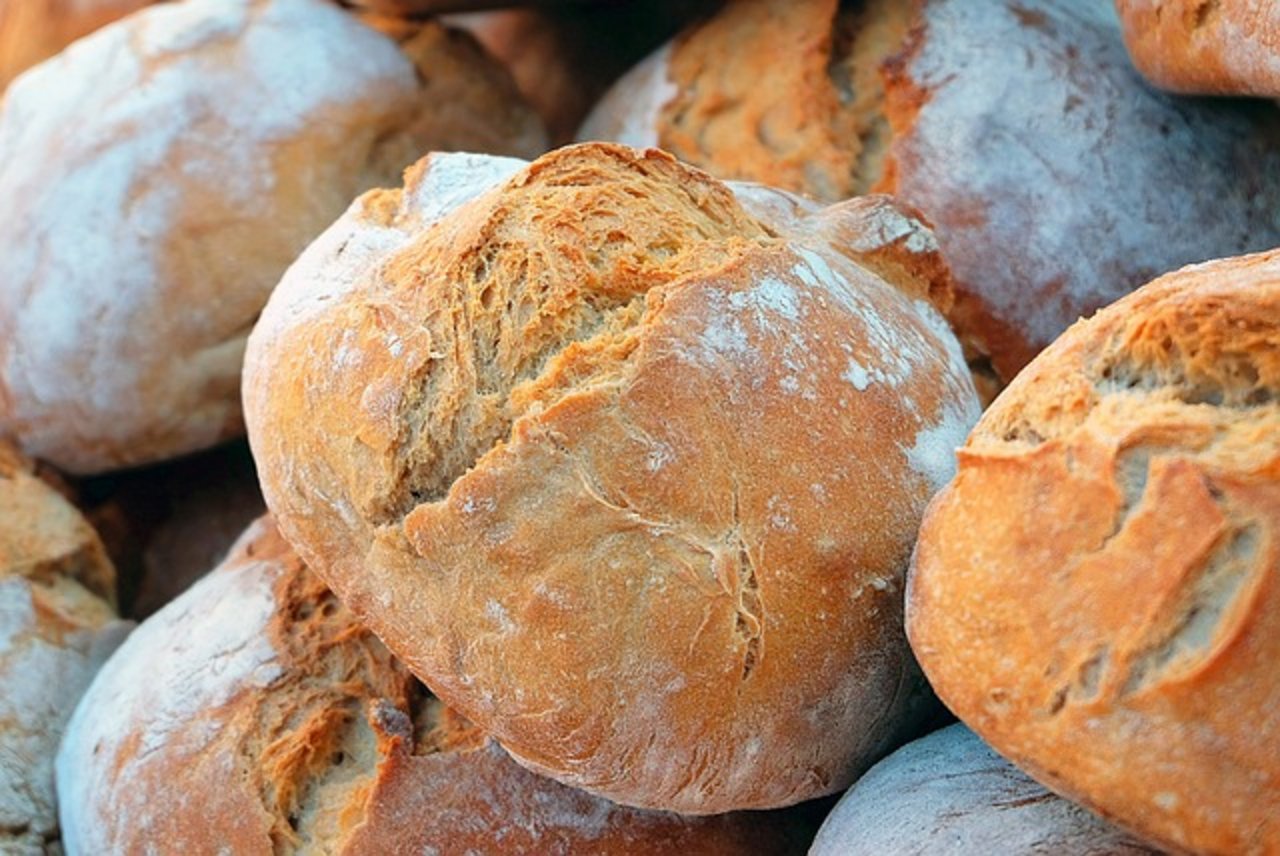 Haltbares Brot, Backwaren, Teige und Dauerbackwaren verzeichneten leichte Zuwächse, die Nachfrage nach Patisserie/Torten ging jedoch zurück. (Symbolbild Pixabay)