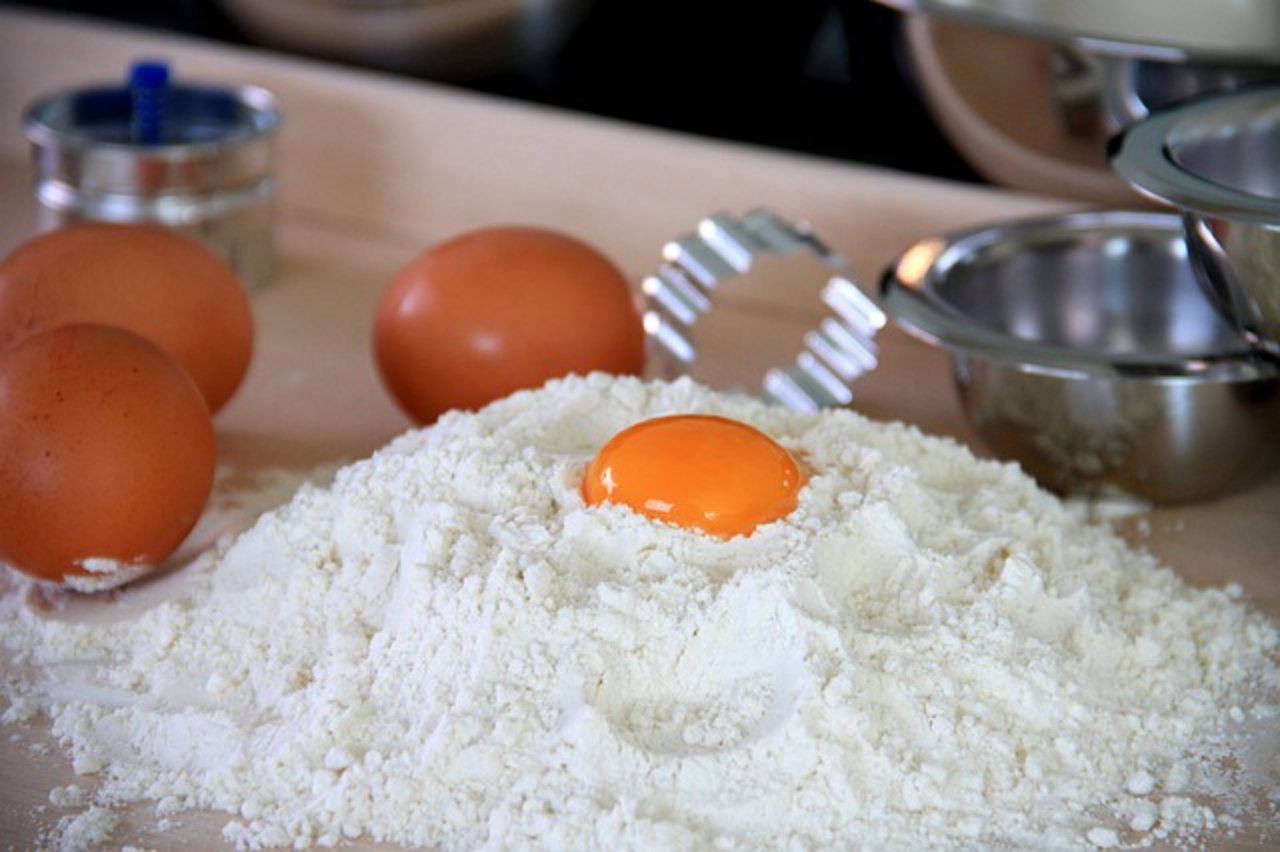 Eier haben jeweils in der Backzeit um Weihnachten und an Ostern Hochsaison. (Bild Pixabay)