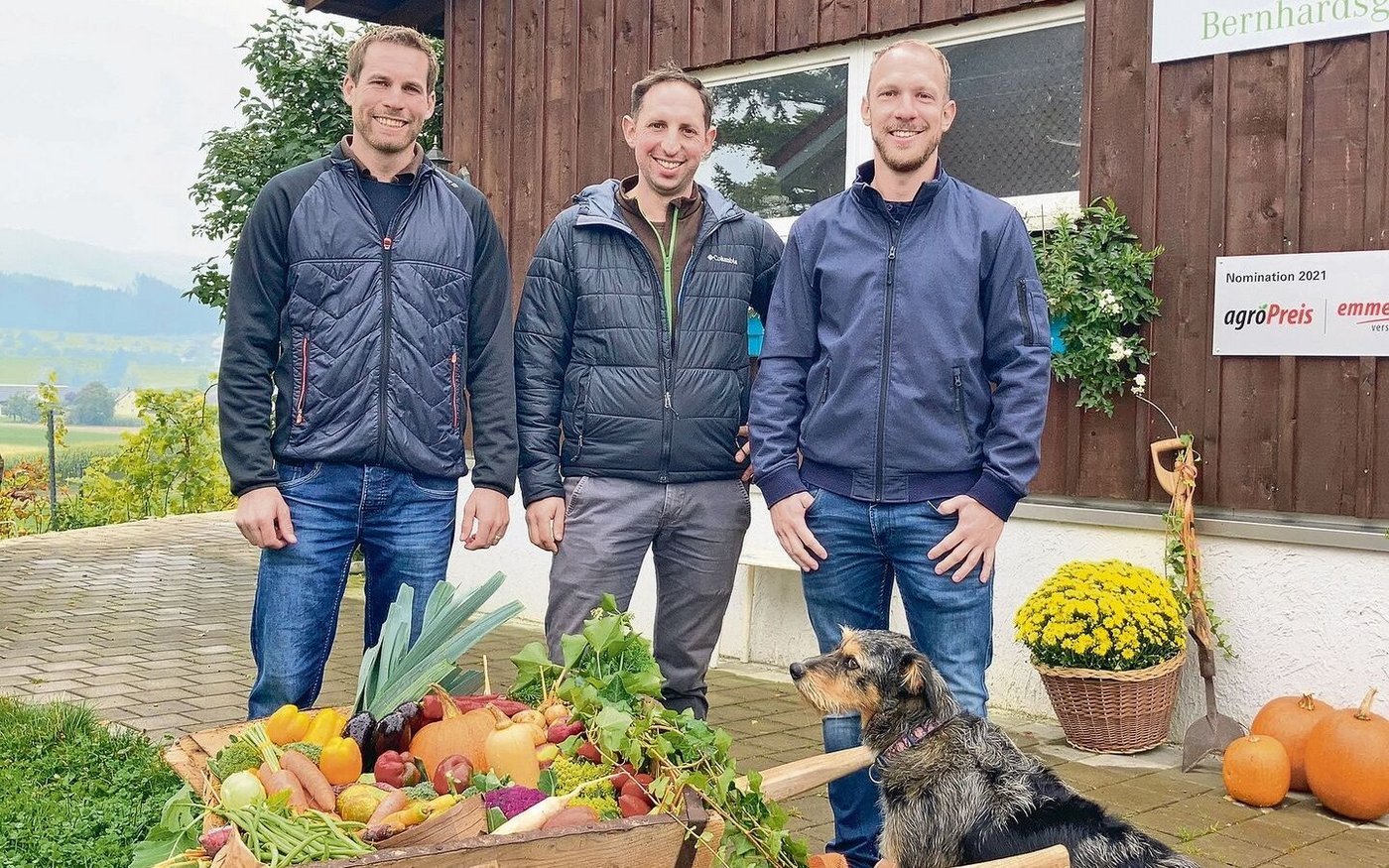 Sie haben die «Saisonbox» über Jahre hinweg aufgebaut (v. l. n. r.): Die beiden Geschäftsführer Matthias Ruoss und Markus Bernhardsgrütter sowie Softwareingenieur René Bernhardsgrütter.