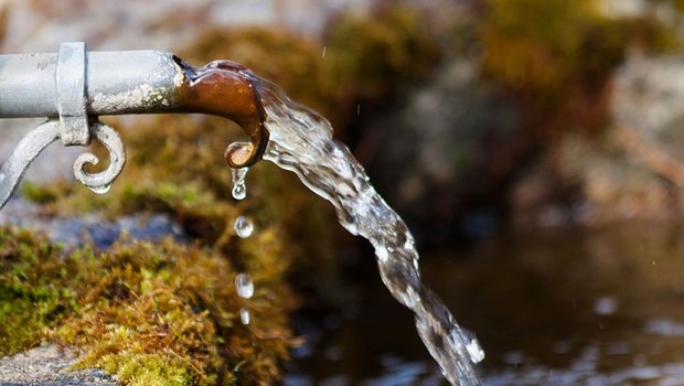 Gegenvorschlag oder nicht: Die Taktik zur Abwehr der Trinkwasser-Initiative ist noch offen. (Bild Pixabay)