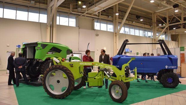 Am internationalen Agrarroboterforum (Fira) in Toulouse, Frankreich wurden viele selbstständig arbeitende Roboter ausgestellt. (Bilder noe)