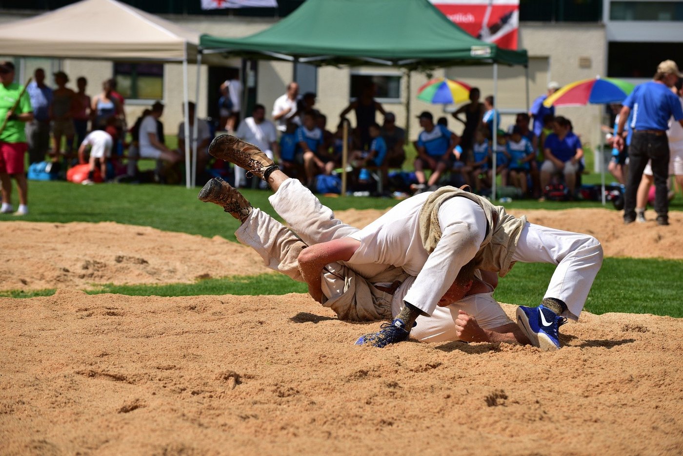 2021 gibt es höchstens zwei Innerschweizer Schwingfeste. (Symbolbild PIxabay)