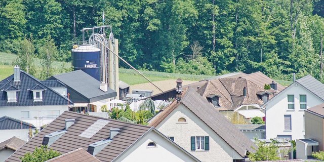 Und plötzlich steht ein Quartier neben dem Stall. Mit dem neuen Raumplanungsgesetz gelten bei Neu- und Umzonungen die Geruchsbestimmungen der ursprünglichen Nutzung.