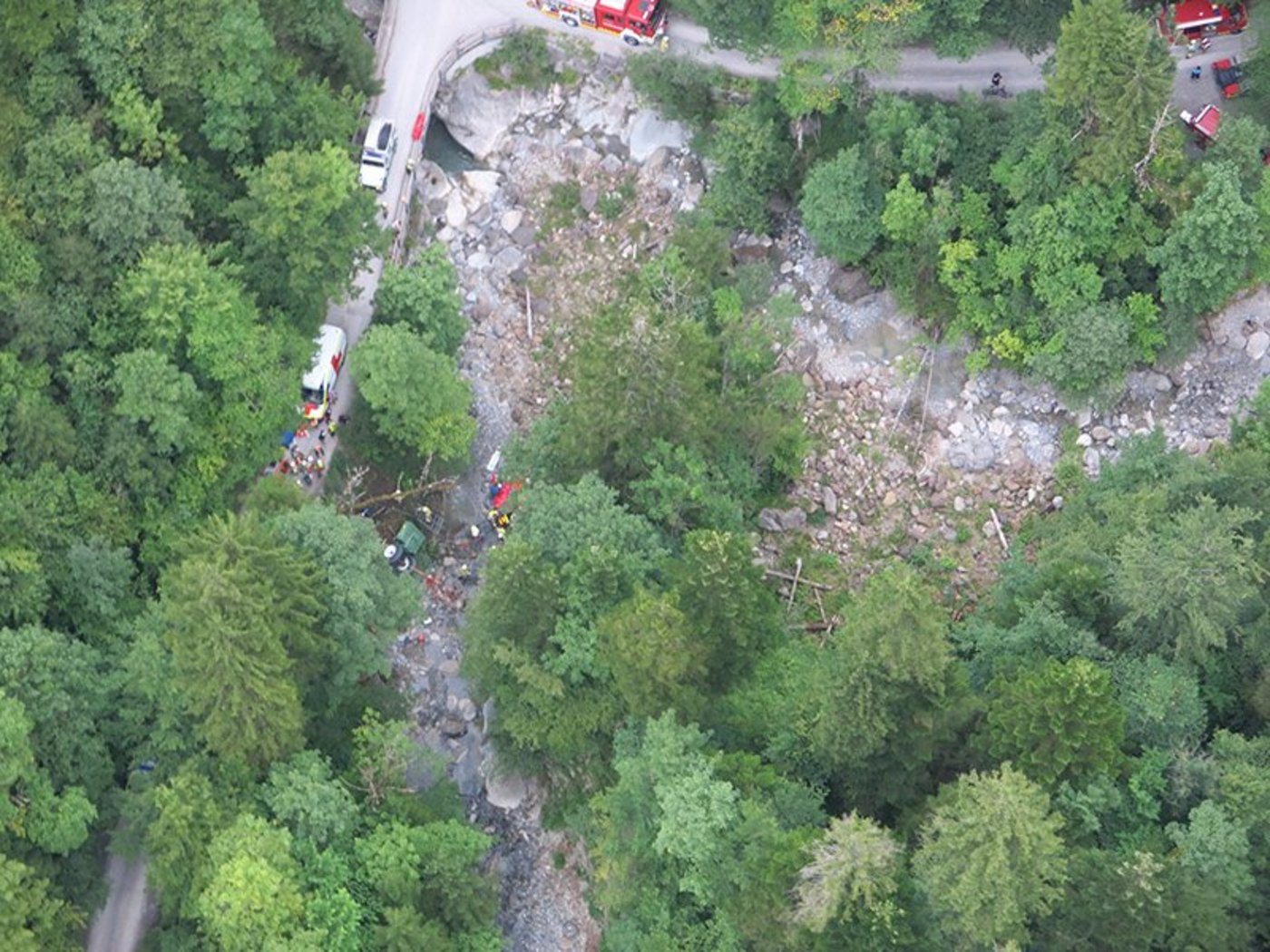 Die Unfallstelle bei Dornbirn aus der Luft. (Bild pd)