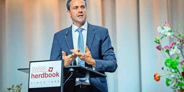 Der SMP-Präsident Boris Beuret ist Biomilch-Produzent im Kanton Jura. Er fordert mit Nachdruck höhere Milchpreise, nur so könne die Produktion hierzulande gehalten werden.