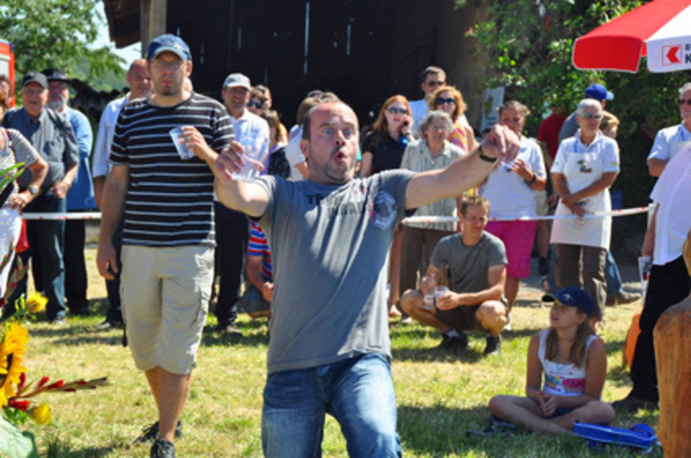 Beim Spucken eines Kirschensteins heisst es, richtig Anlauf zu holen. (Bild lid)