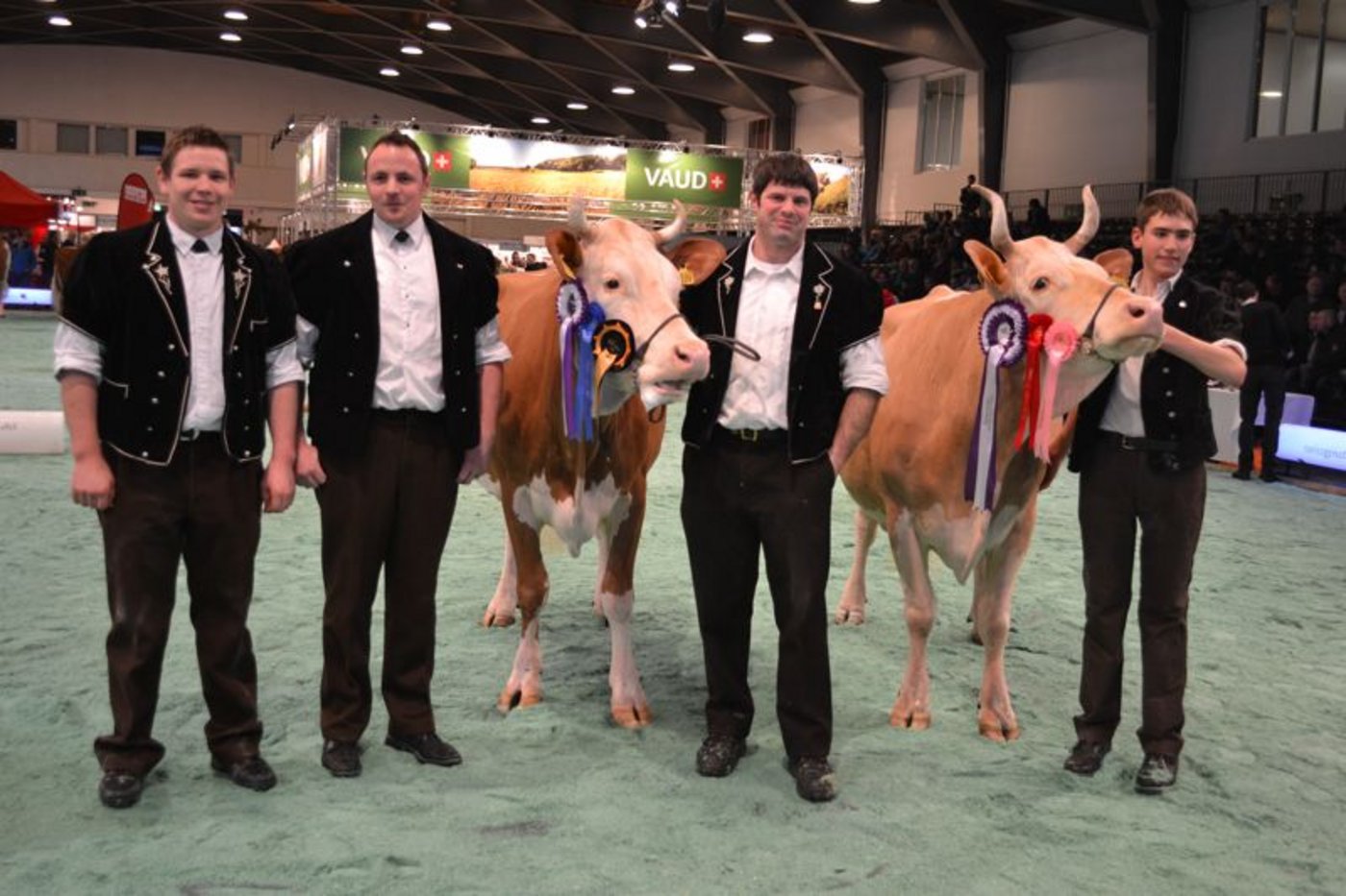 Champion (rechts): Tur-Bach Alex Wena, Ueli Bach, Turbach / Vize-Champion: Nineron Akalei, Toni und Ueli Schärz, Aeschi b. Spiez