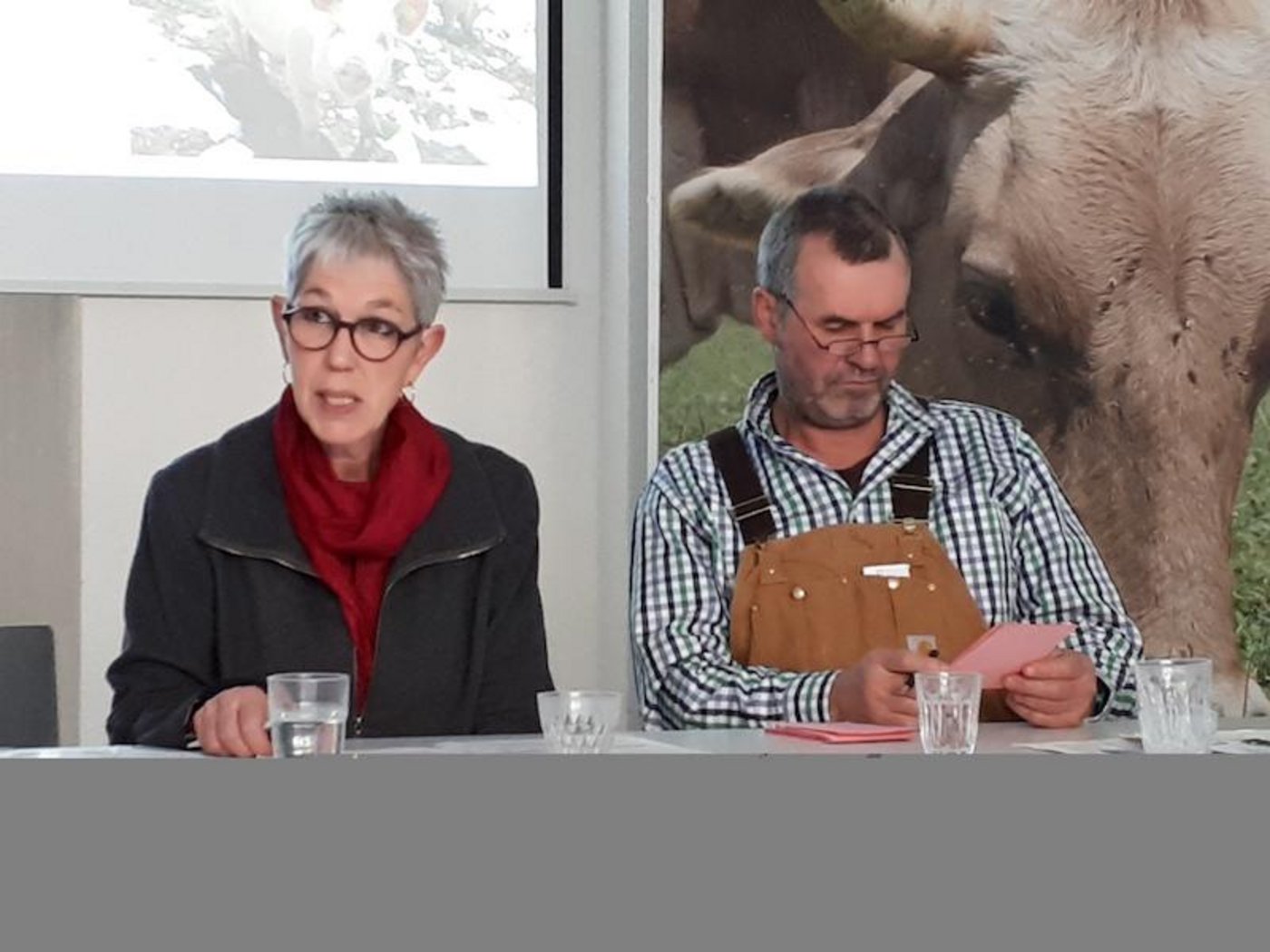 Regina Fuhrer, Präsidentin der Kleinbauern, fordert ein rasches und effizientes Umdenken. Sie spricht von einer Agrarrevolution. (Bild sb)
