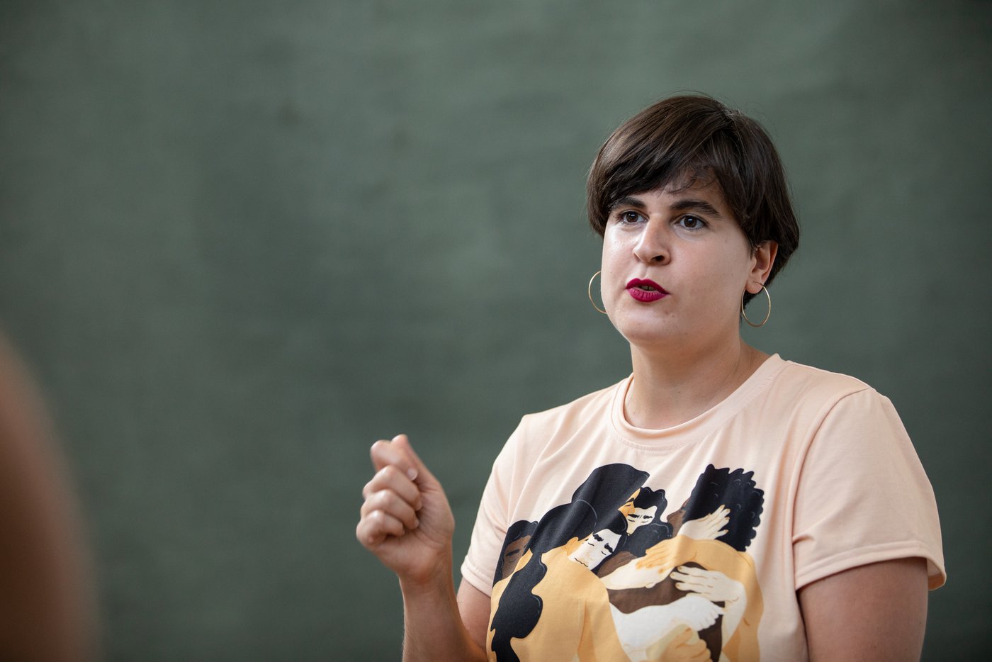 «So eine Körperwaage ist eine kleine Unterdrückungsmaschine», sagt Andrea Forgacs. «Sie hat in einem medizinischen Umfeld ihre Berechtigung. In unseren Badezimmern muss sie ohne triftigen Grund nicht stehen.» (Bild Pia Neuenschwander)