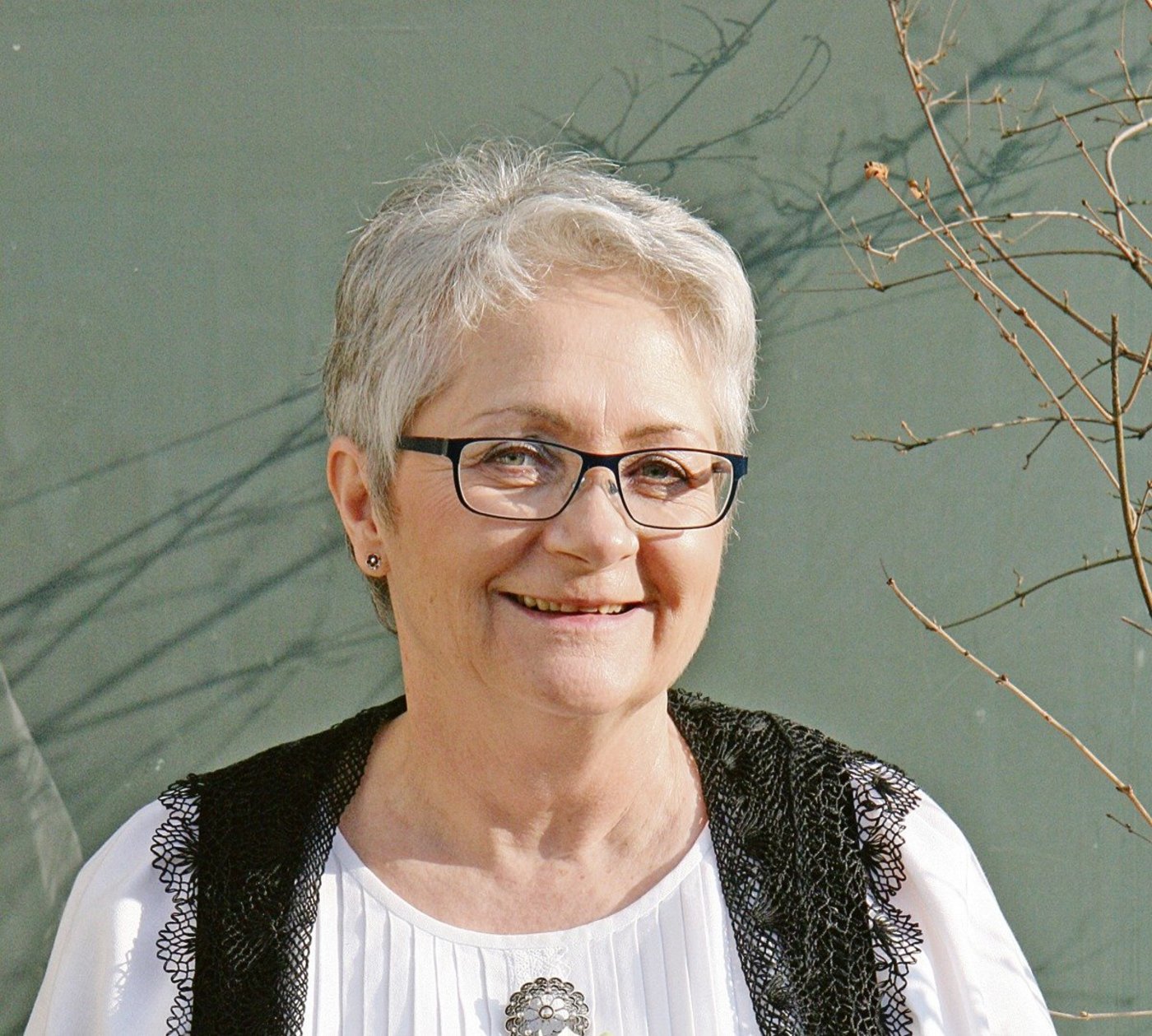 Corona macht auch der  Volkstanzkultur zu schaffen. Danielle Zaugg, Mitglied der Volkstanzkommission der Schweizerischen Trachtenvereinigung, erklärt wo im Moment der (Trachten-)Schuh drückt..