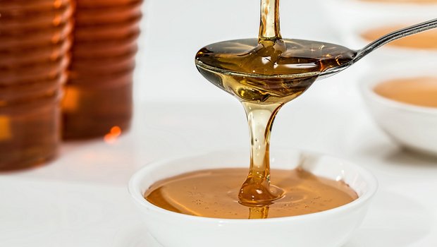 Honig wird häufig gestreckt. Es ist das am drittmeisten verfälschte Lebensmittel weltweit, hinter Milch und Olivenöl. (Symbolbild/pd)