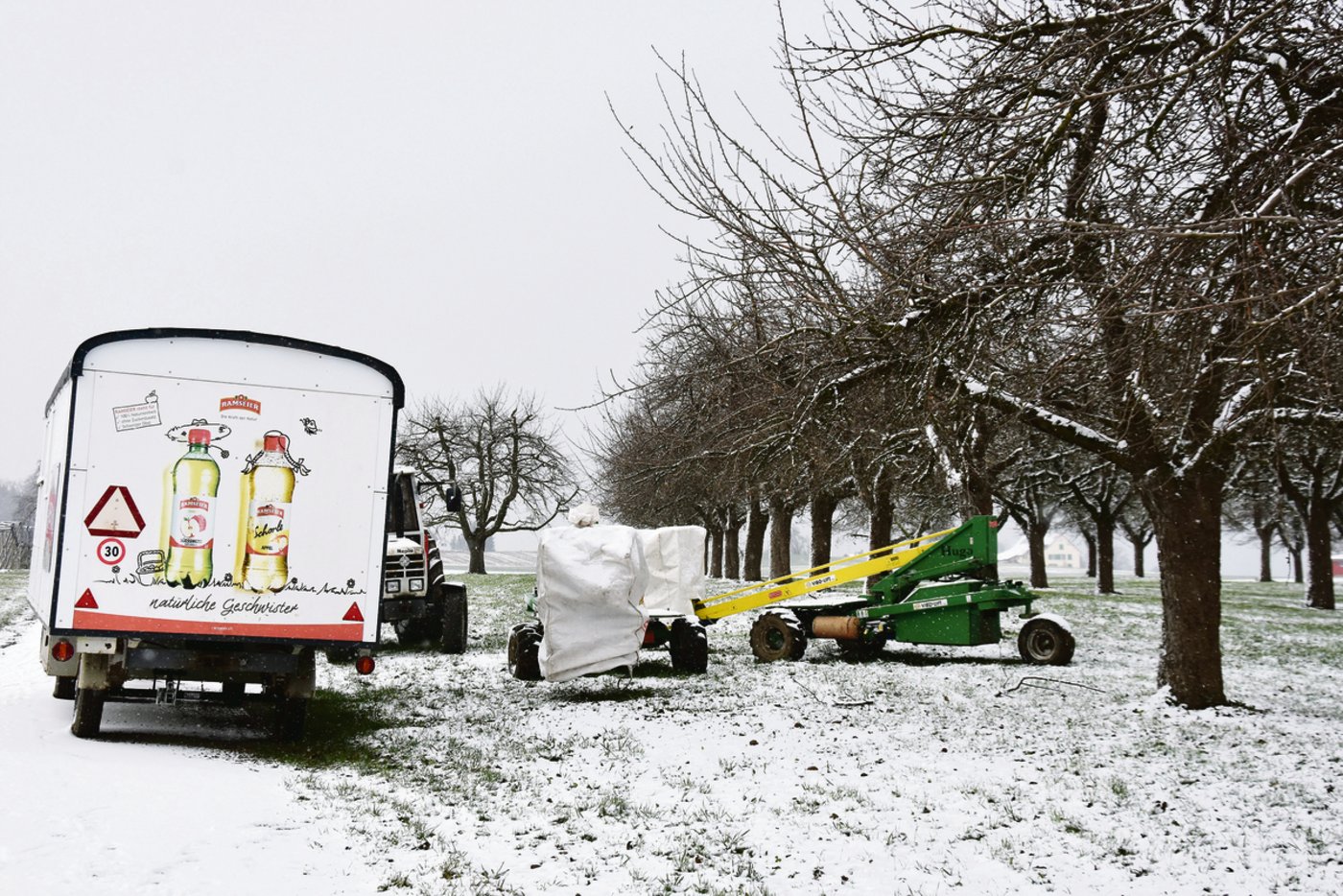 Mit diesen Gerätschaften ist die Baumschnittgruppe von Obstgarten zu Obstgarten unterwegs.