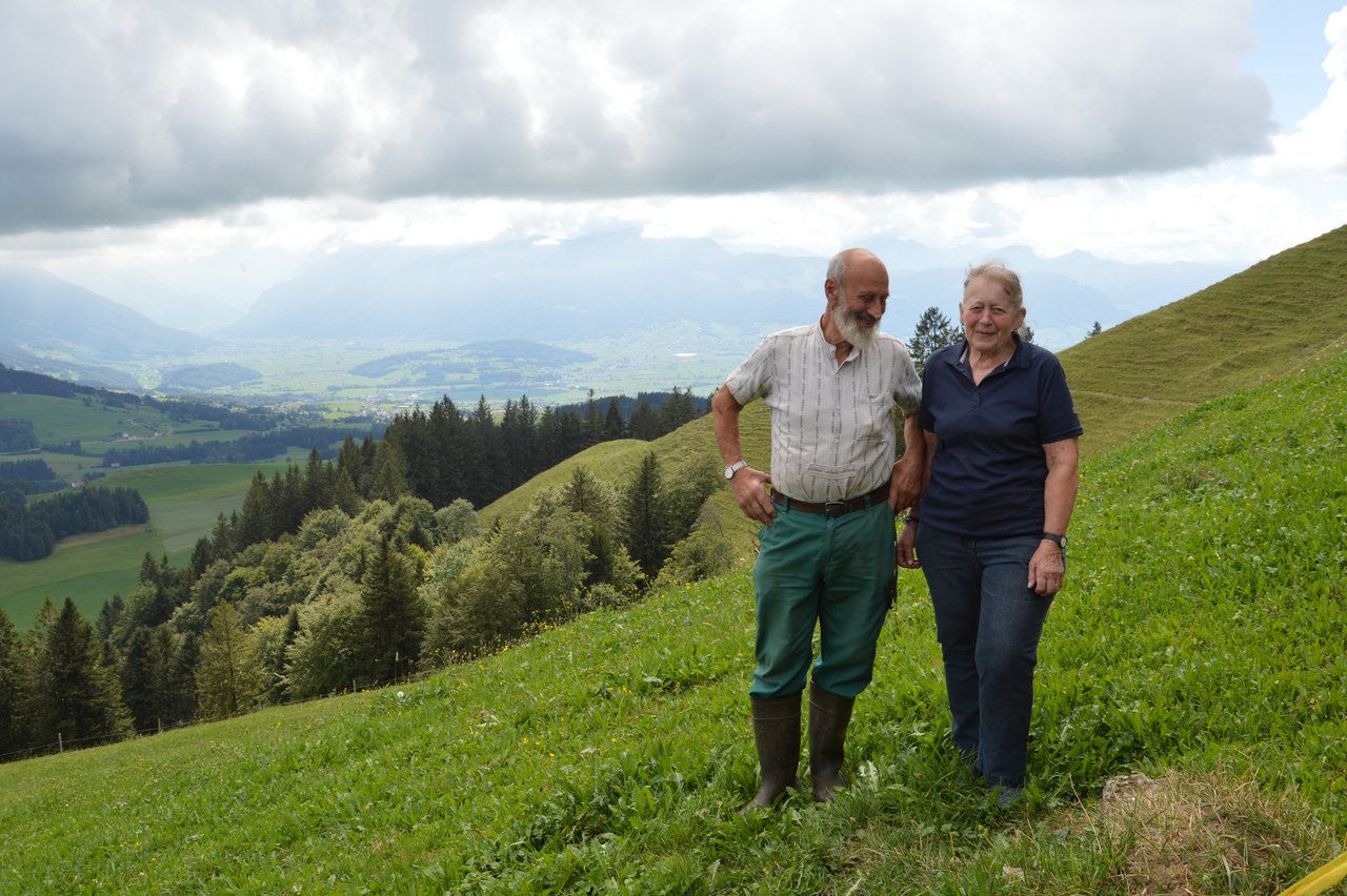 Für Marie und Karl Brander neigt sich nach 20 Jahren der letzte Sommer auf der St. Galler Alp Rotstein dem Ende zu. (Bilder Barbara Schirmer)