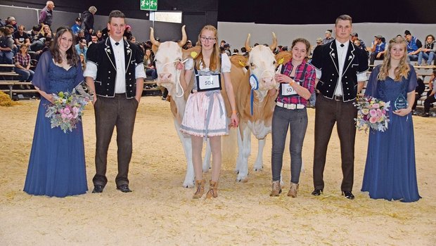 Senior-Miss-Simmental Unetto Malea (l.), Daria Graf, Bleiken; Reserve: Unetto Camilla, Sabrina Reichenbach, Gstaad. (Bild: Peter Fankhauser)