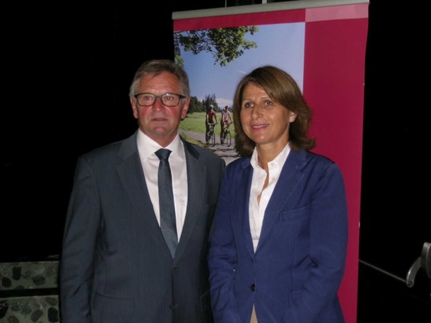 Isidor Baumann freute sich, dass mit Christine Buillard-Marbach eine Nachfolge mit ausgewiesenen Erfahrungen und Leistungen für das Präsidium gefunden werden konnte. (Bild Isabelle Schwander)
