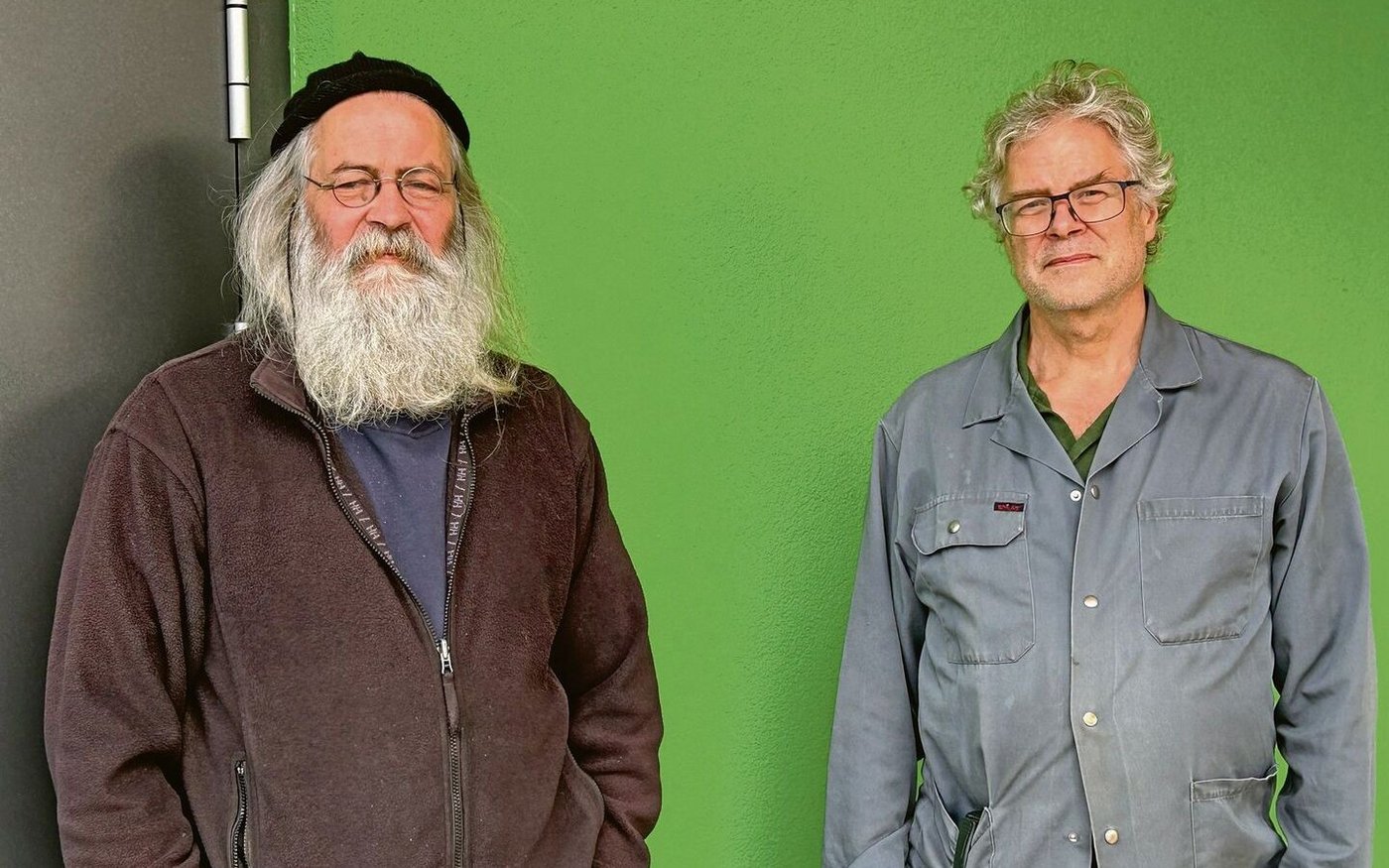 Robert (l.) und Stefan Brunner leiten in dritter Generation die Wehntaler Mosterei. In absehbarer Zeit werden sie pensioniert. Nun wird eine Nachfolgeregelung aufgegleist.  