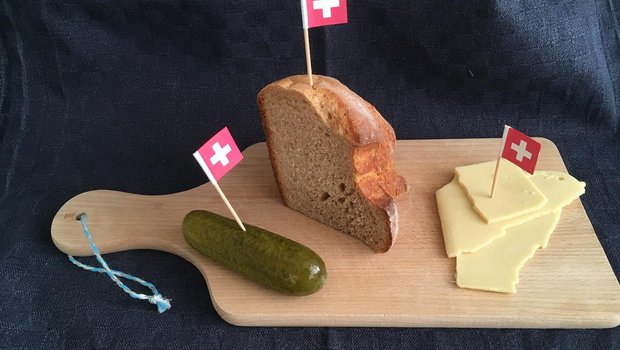 Essiggurken, Brot und Käse – das gibt es heute schon alles aus der Schweiz. Bei Kaffee oder Kakao wird das aber kaum je der Fall sein. (Bild jsc)
