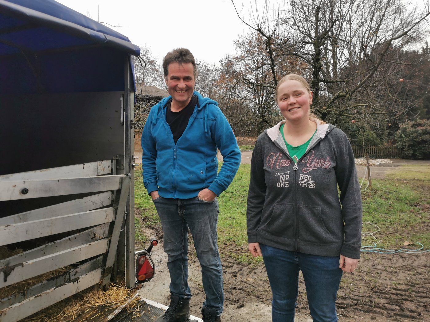 Flavias Züchter Ueli Josi und seine Tochter Alexandra. (Bild sb)